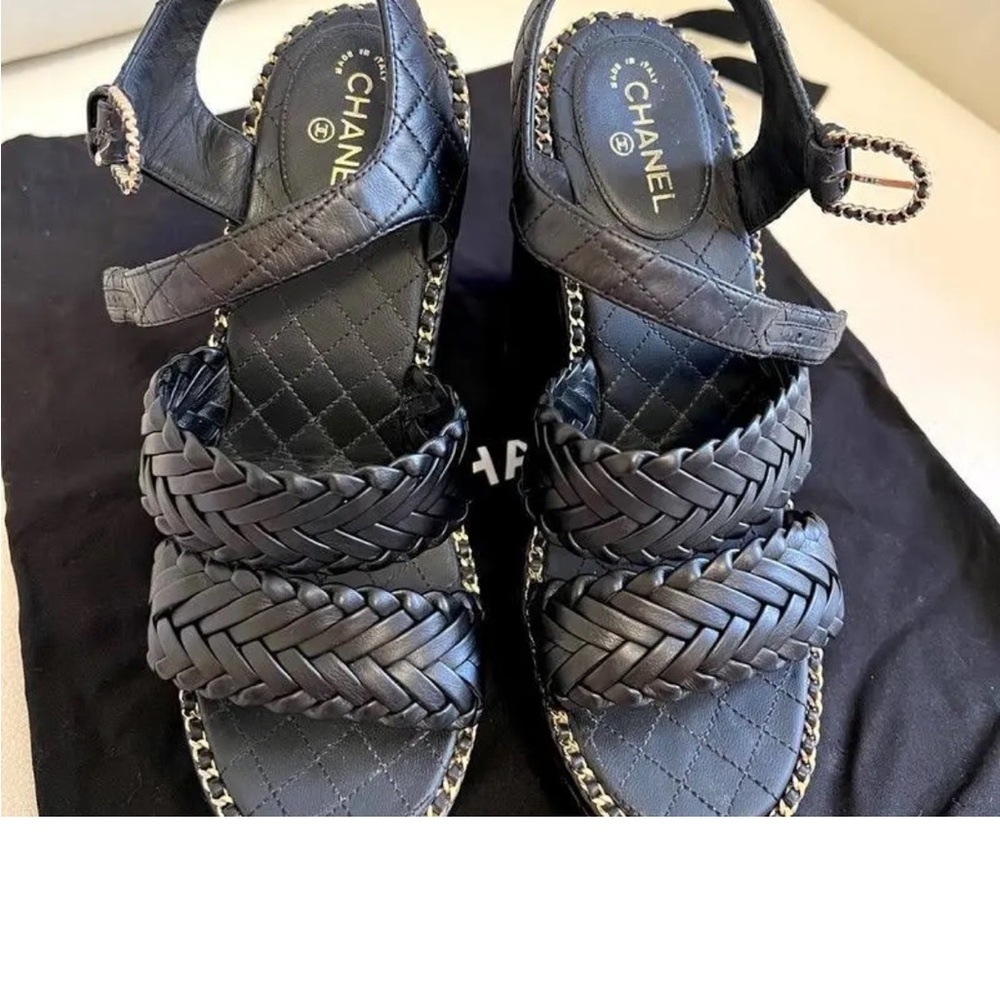 Authenticated Chanel SS15 Black Braided Leather Chain Quilted Wedge Sandals